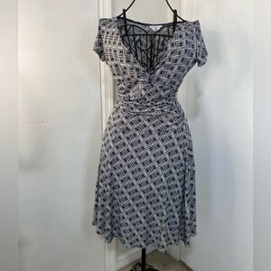 London Times Women’s Size 6 Black White Geometric Faux Wrap Fit & Flare Dress